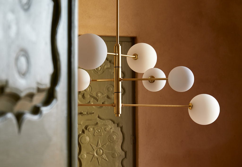 Aromas - Atom Chandelier, brass - CHILLIGHT STORE