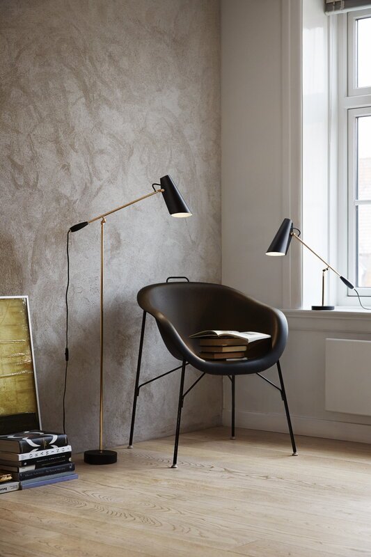 Northern - Birdy floor lamp, black - brass - CHILLIGHT STORE