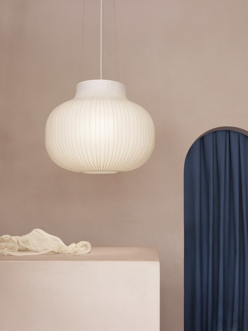 Muuto - Strand pendant closed 60 cm - CHILLIGHT STORE